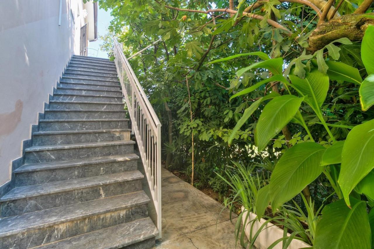 Gino House With Apartments 萨武德里亚 外观 照片